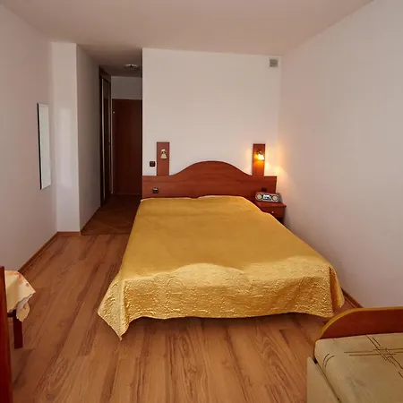 Prázdninový areál Osrodek Madamaku