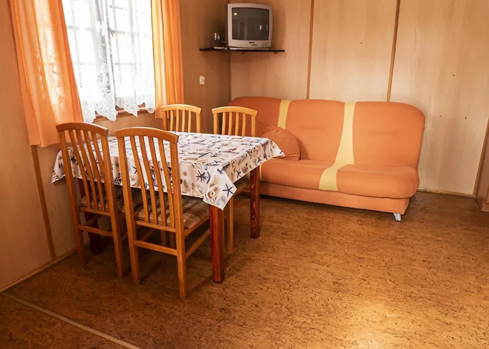 Tatil parkı Osrodek Madamaku